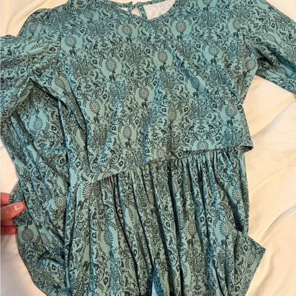 Elegant Green Lace Maxi Dress - Picture 2 of 3